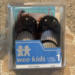 Size 1C Vintage Wee Kids Black Patent Leather Dress Shoes with Bow NOS
